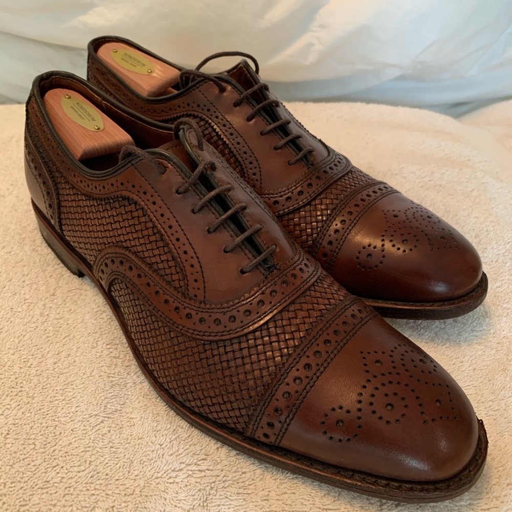 Allen Edmonds Strand weave cap toe Oxford shoes.